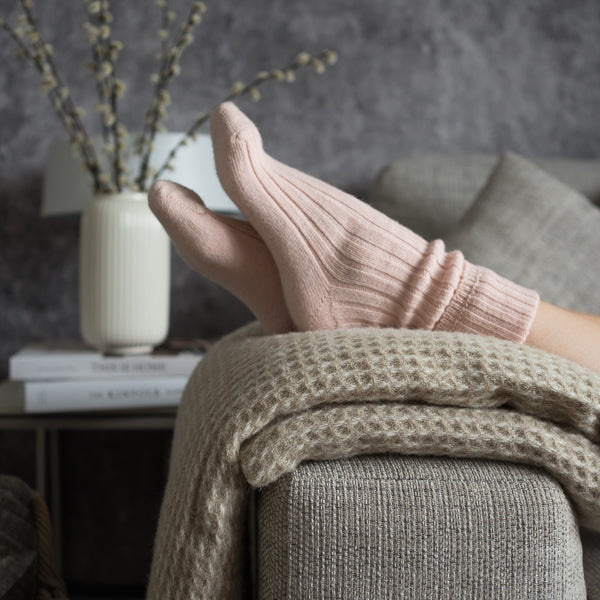 Alpaca Lounge/Bed Socks - Pink